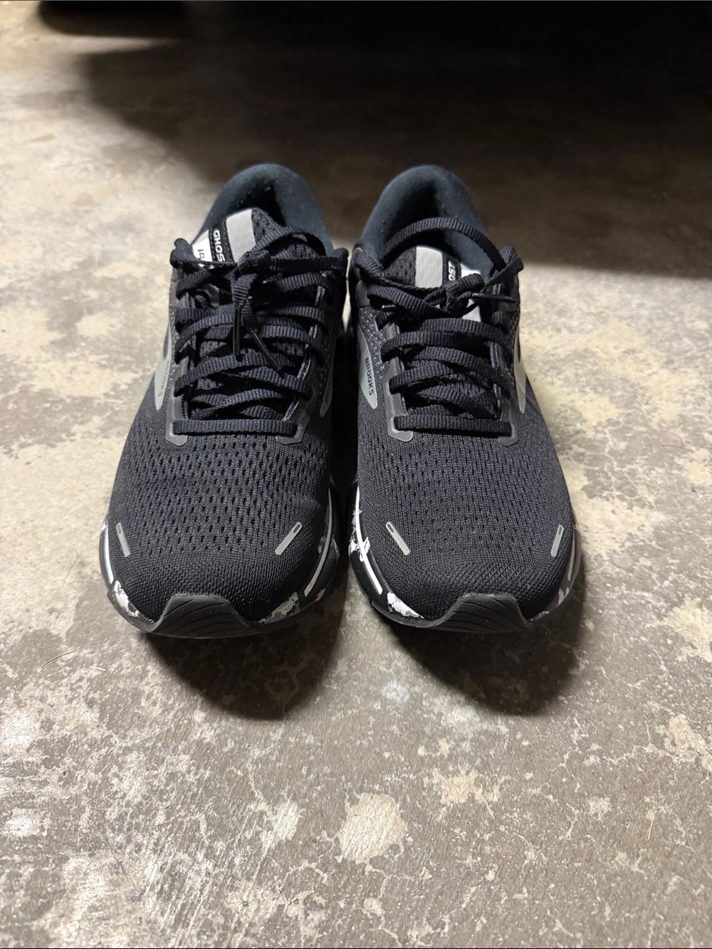 Brooks Ghost 14 Men's Running Shoes - Black and Gray - Picture 3 of 8